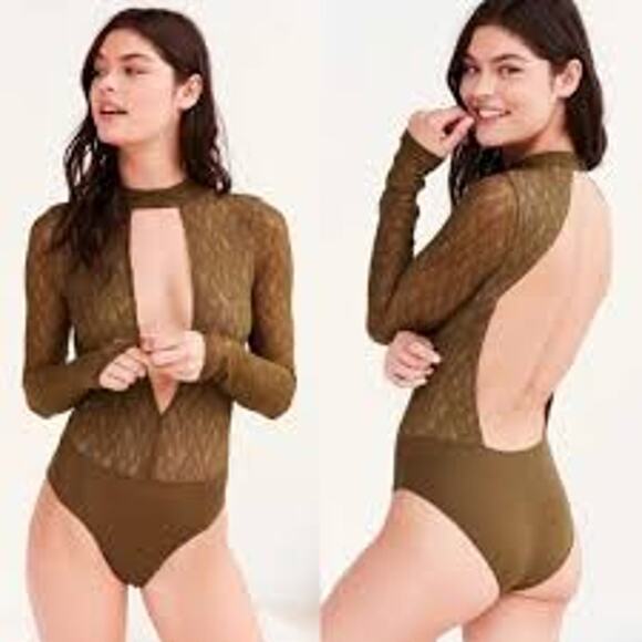 Urban Outfitters Out From Under Coquette Lace Long Sleeve Cutout Bodysuit Size S - Picture 1 of 9